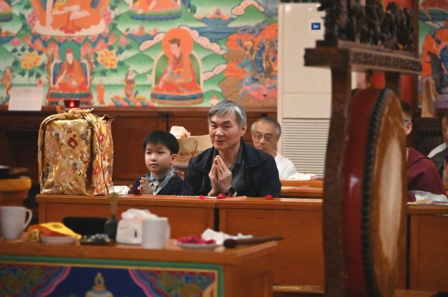 地藏寶瓶，帶來平和、真誠與喜樂的力量。
